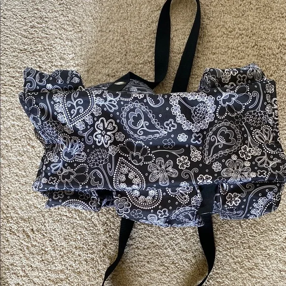 Thirty-one Floral Carry All Tote Black and White Bag - Picture 6 of 6